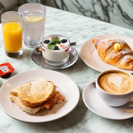 - Palais Hoertenberg アパートホテル ボルツァーノ