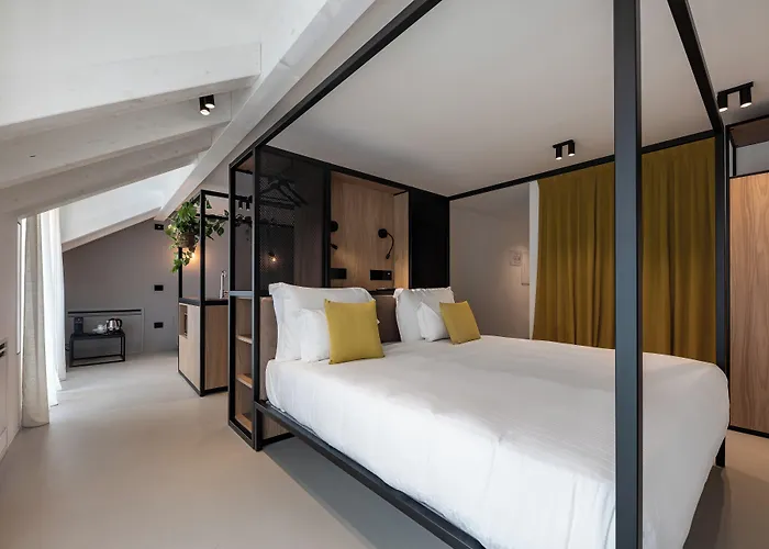 - Palais Hoertenberg 4* Bolzano